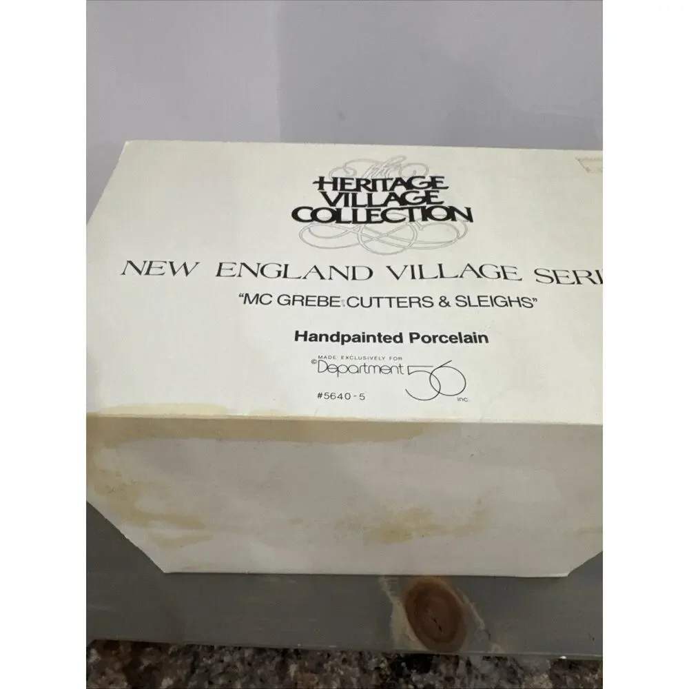 Dept 56 New England Village MCGREBE CUTTERS & SLEIGHS #56405 Lighted House 1991